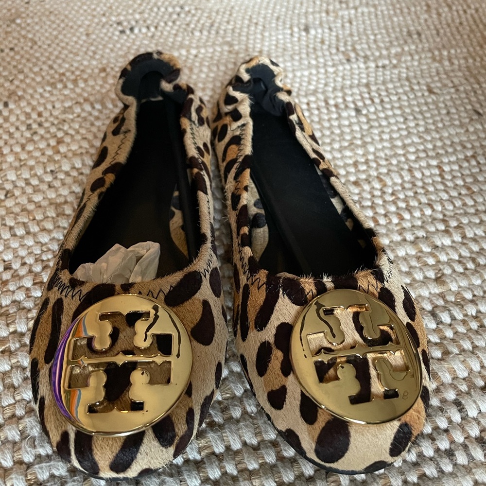 Tori Burch brand new flats